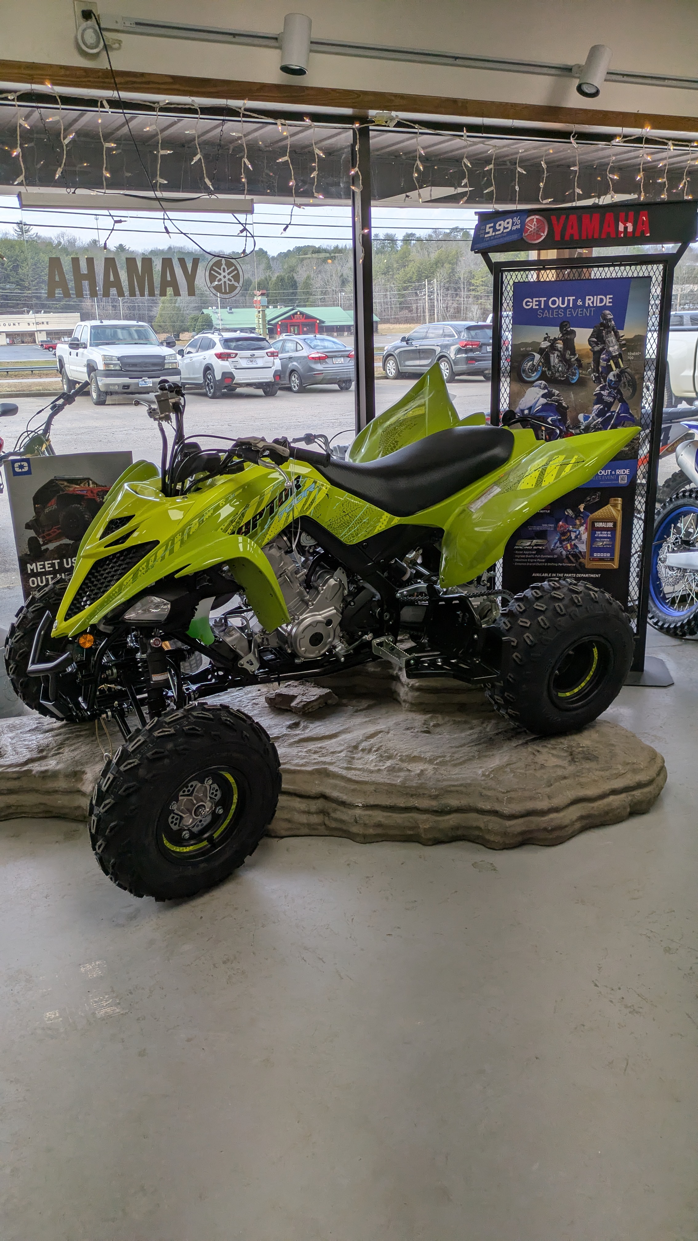 PXL_20250205_210244791