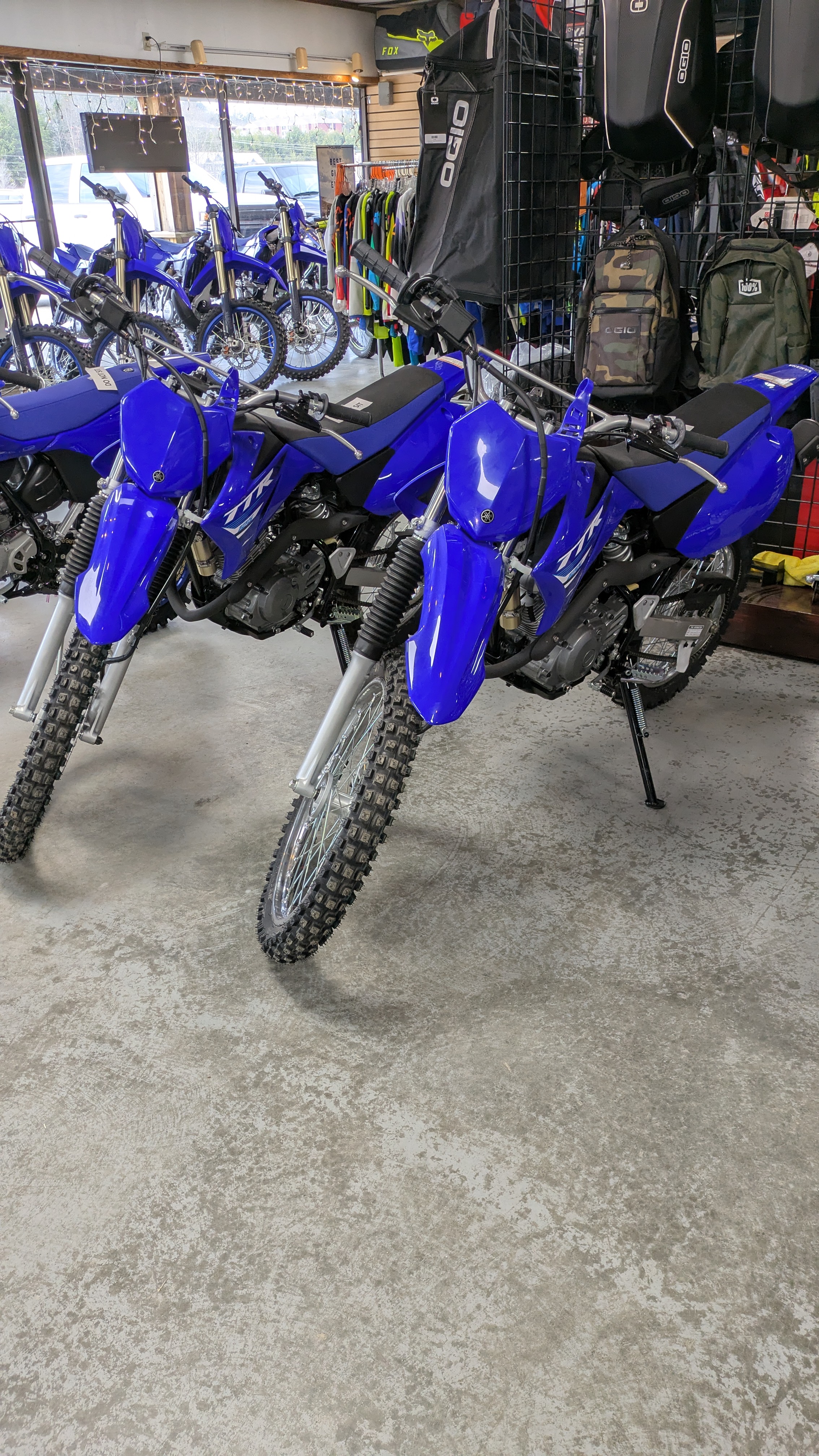 PXL_20250205_211343728