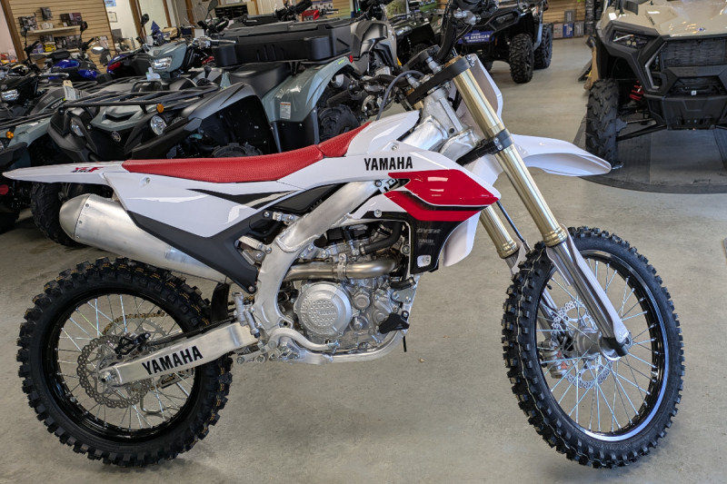 PXL_20251203_210703956